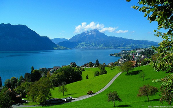 Lake-Lucerne-Switzerland