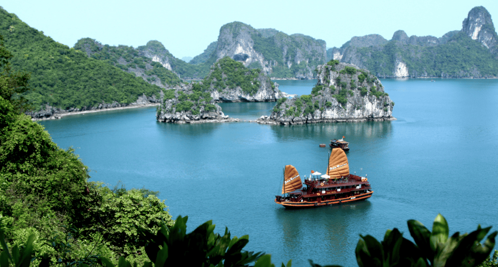 5 Reasons to go to Vietnam on Your Next Holiday