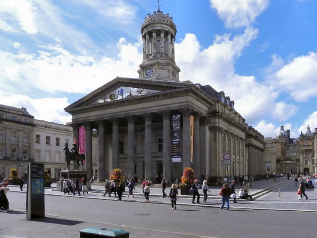 Gallery of modern art, glasgow