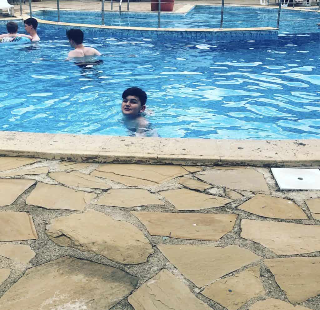 Denevi Resort By The Pool